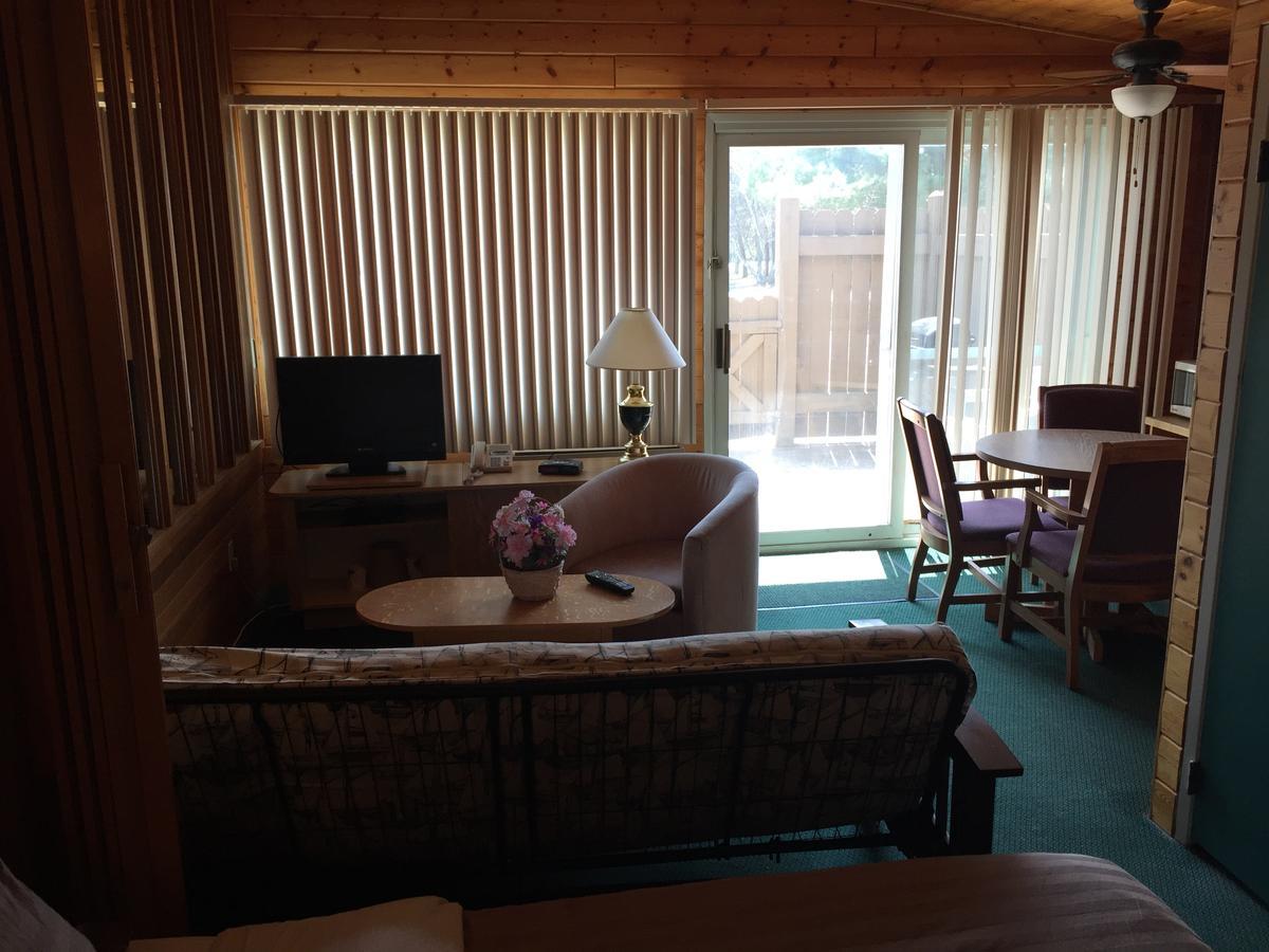 Falcon Lake Hotel Εξωτερικό φωτογραφία