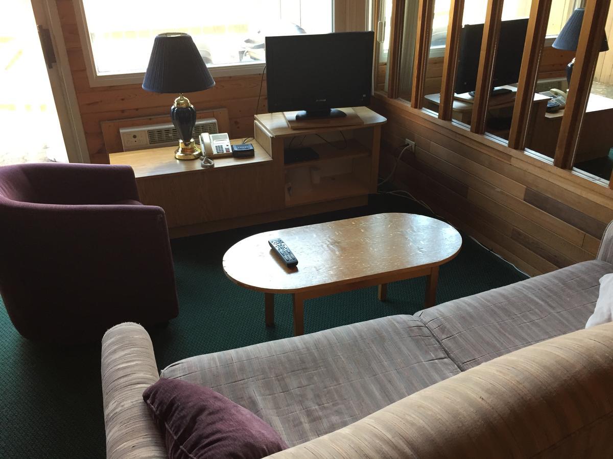 Falcon Lake Hotel Εξωτερικό φωτογραφία