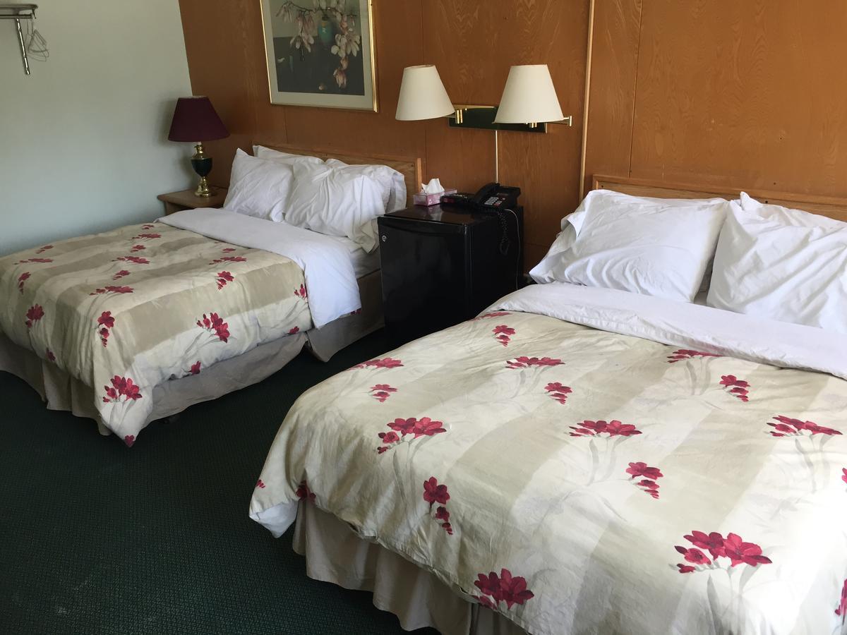 Falcon Lake Hotel Εξωτερικό φωτογραφία