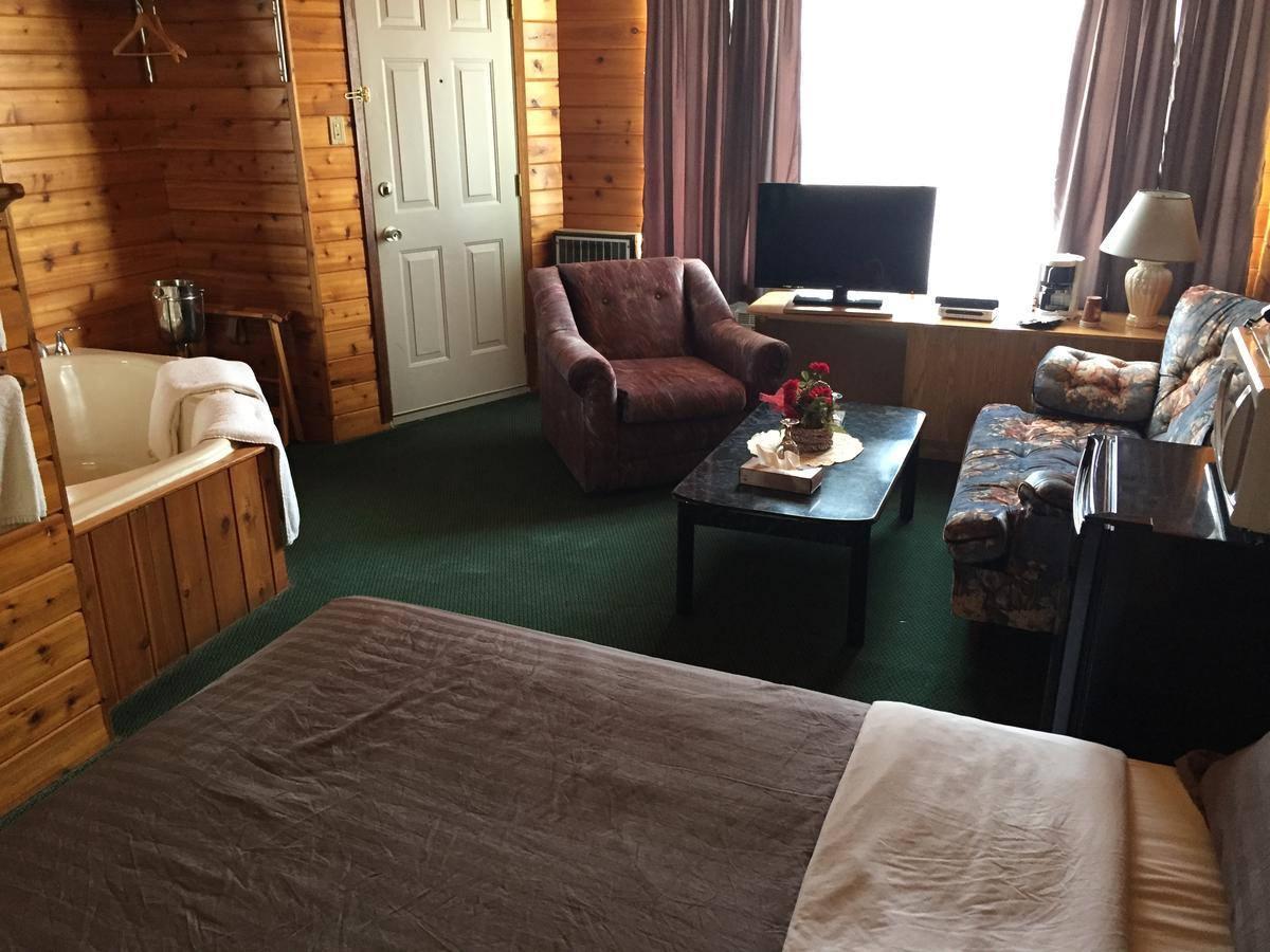 Falcon Lake Hotel Εξωτερικό φωτογραφία