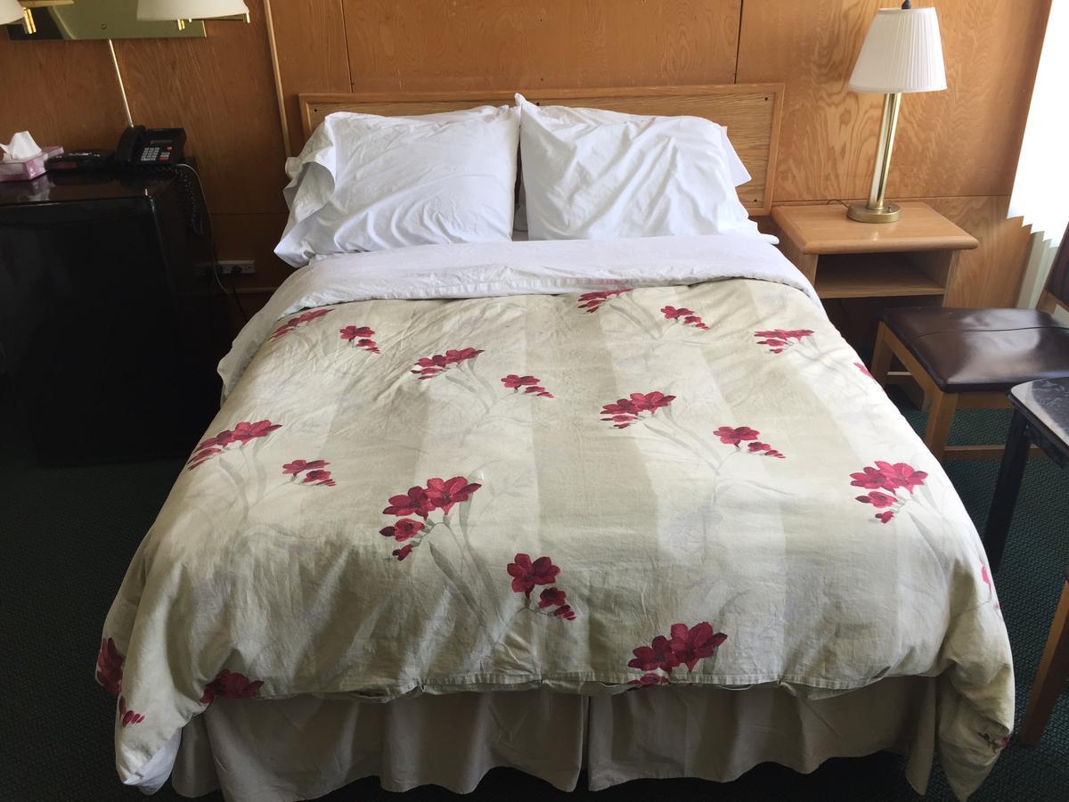 Falcon Lake Hotel Εξωτερικό φωτογραφία